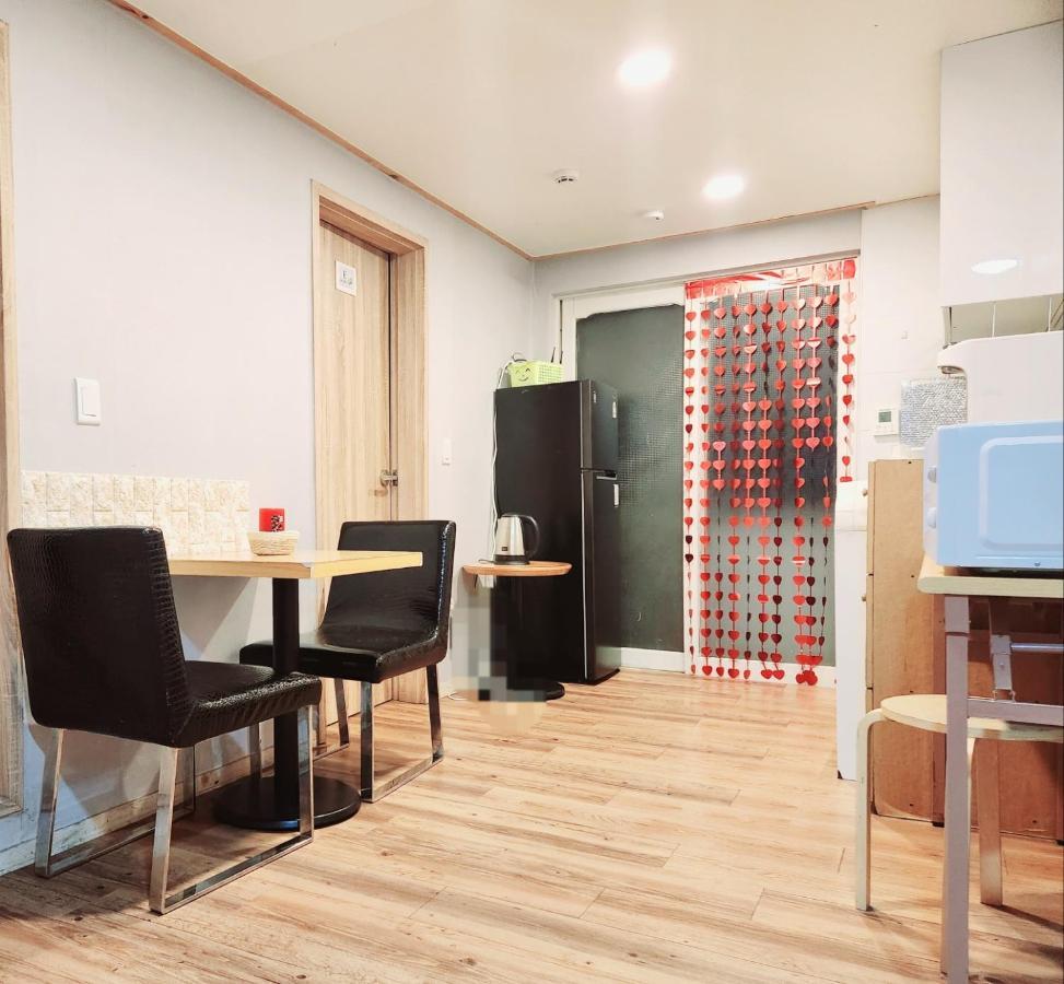 Hongdae Guest House Room#G#E#D#R#M Сеул Экстерьер фото