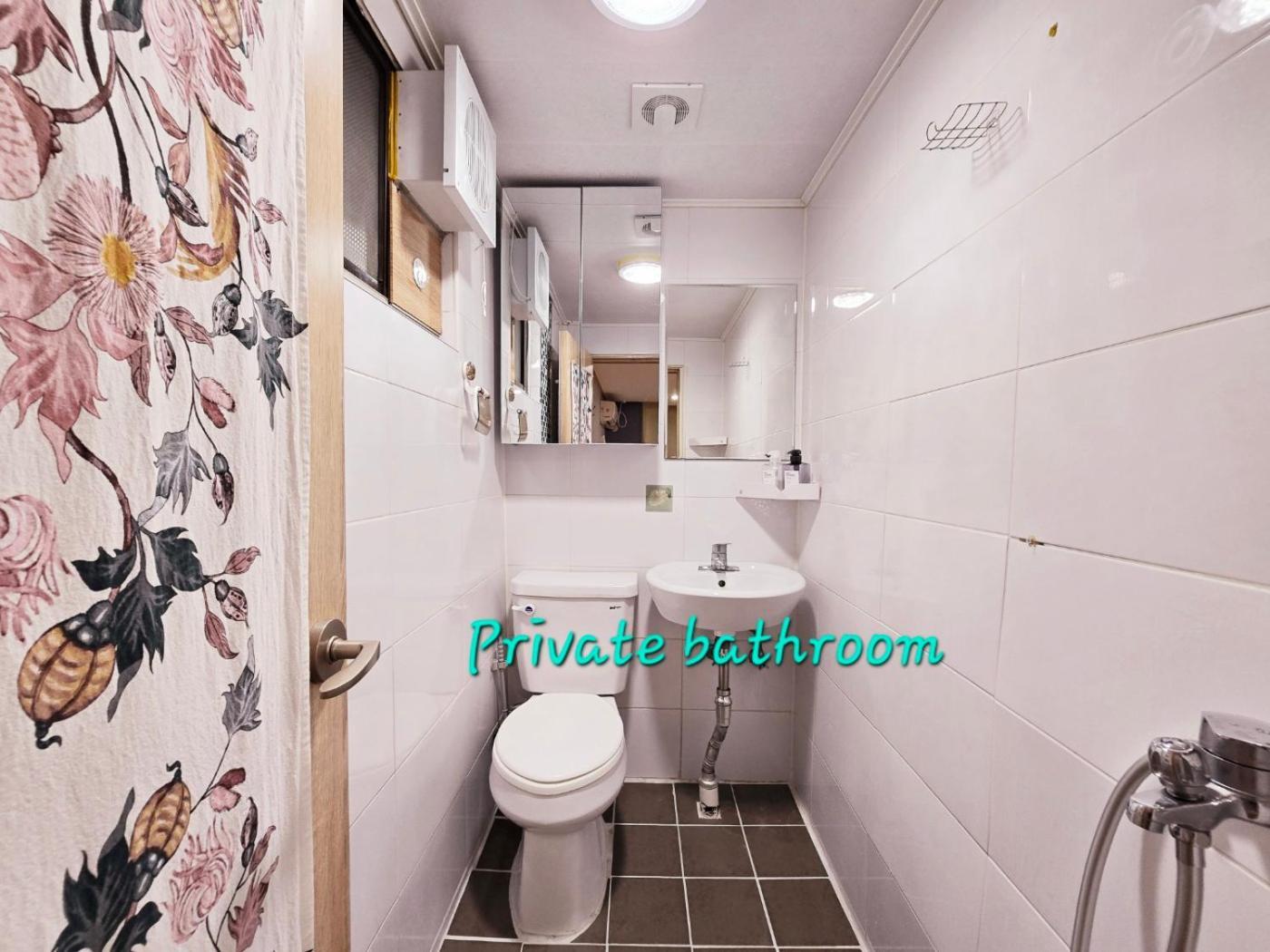 Hongdae Guest House Room#G#E#D#R#M Сеул Экстерьер фото